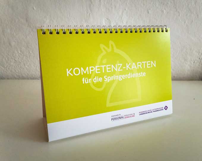 Aufsteller Springerkompetenzen als Spiralblock mit Icon Pferd